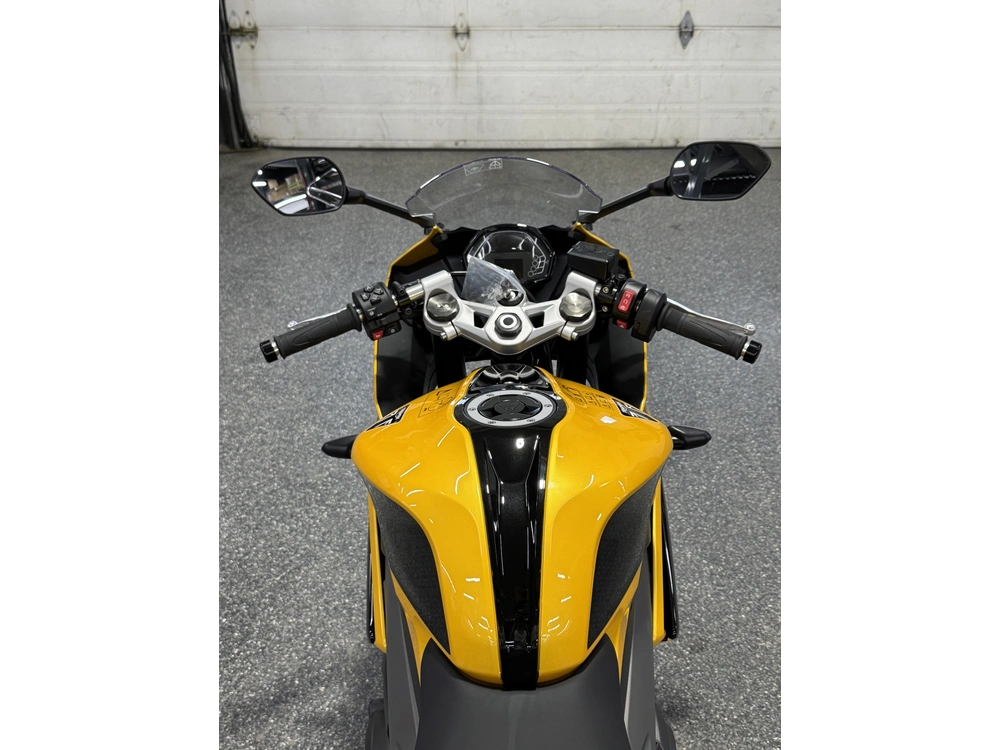 Triumph Daytona 660 Jaune 2026 alt