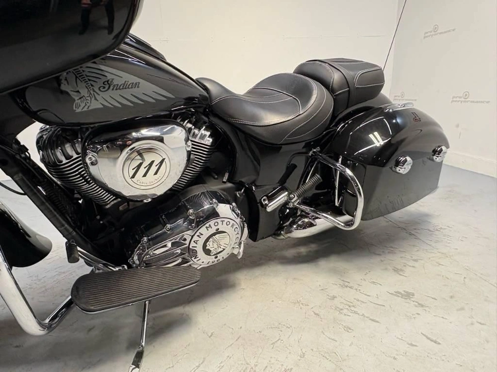 Indian Motorcycle Chieftain 2018 alt