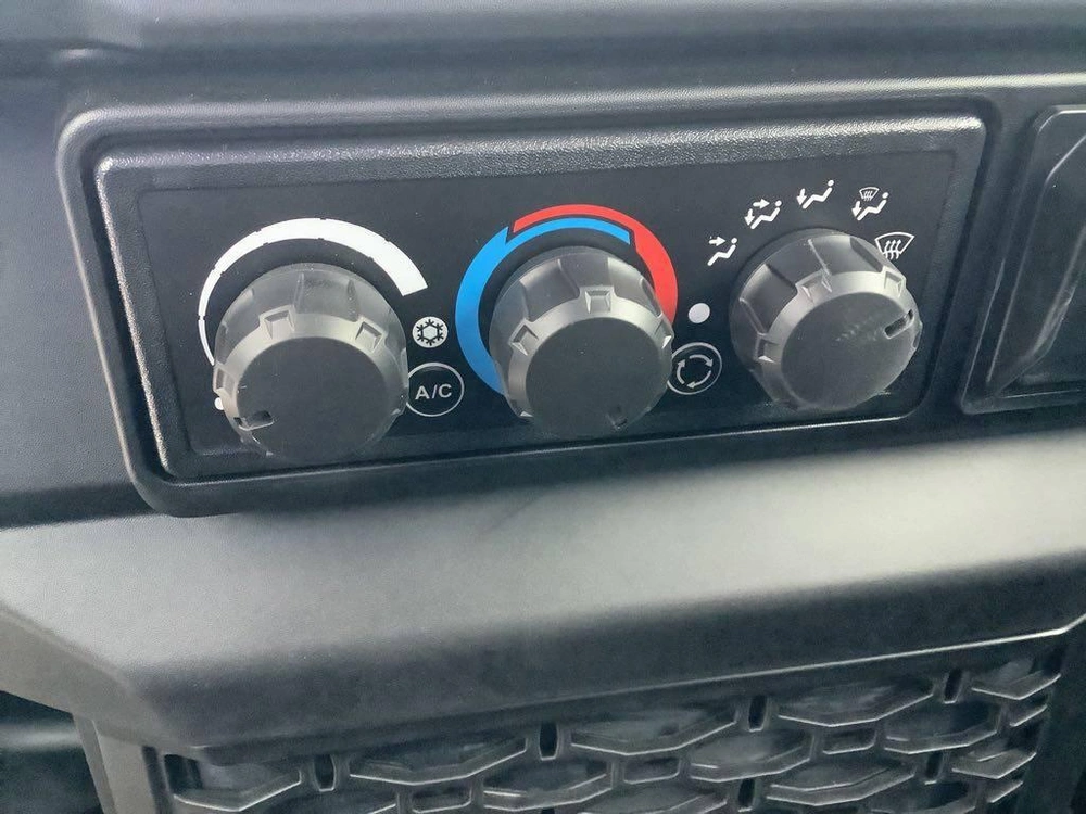 2026 Can-am Defender Max Xt Cab Hd11 alt