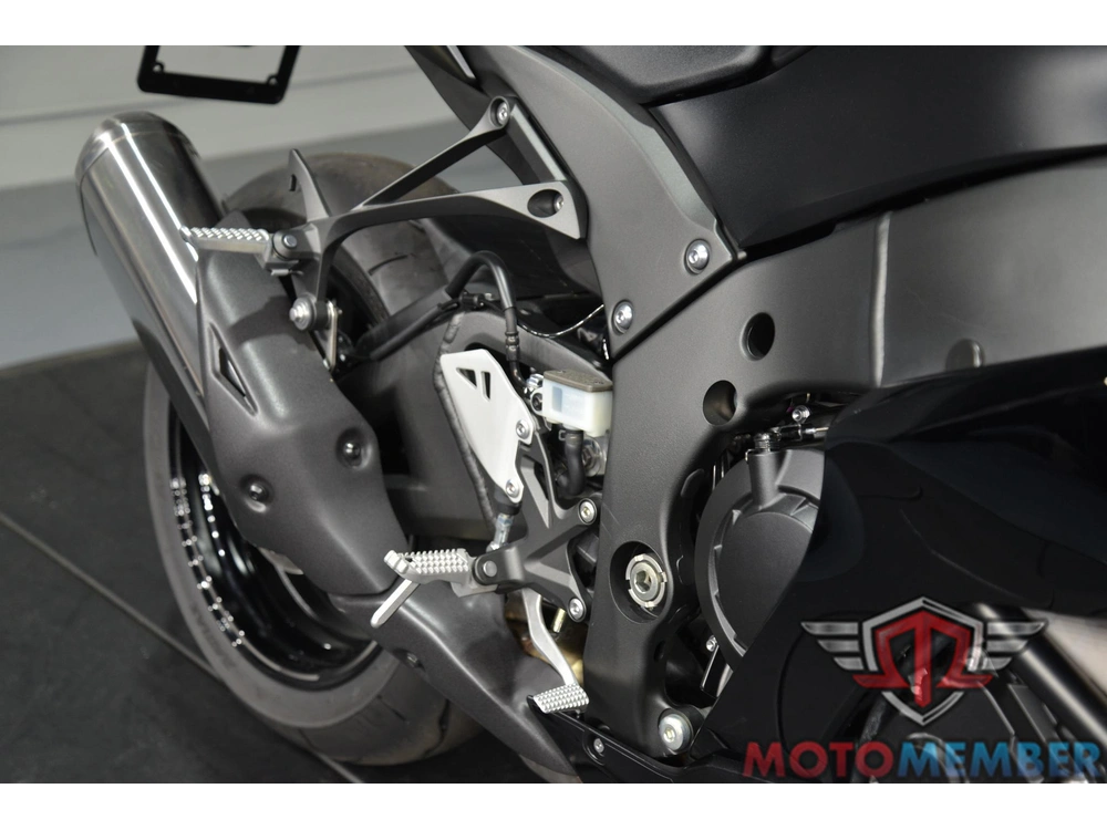 2025 Kawasaki Ninja® Zx™-10r alt