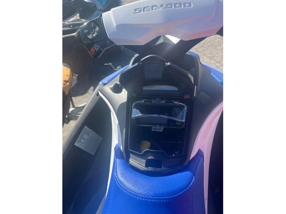 2026 Sea-doo Spark For 3 With Convenience Pkg alt