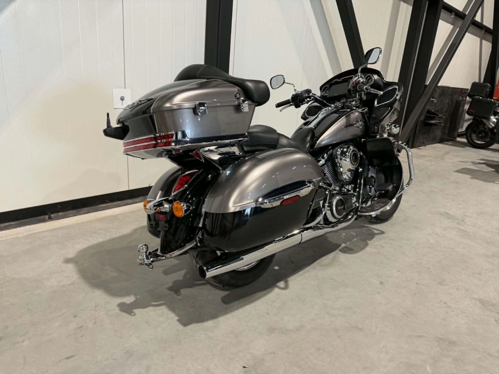 Kawasaki Voyageur 1700 2014 alt
