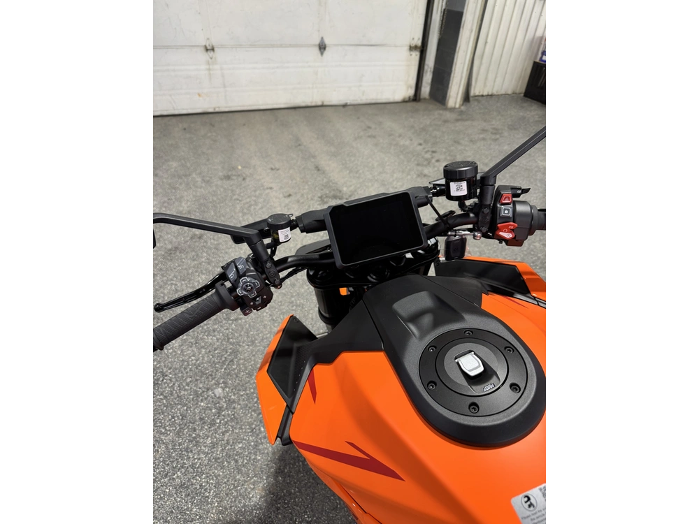 Ktm 1390 R Evo 2026 alt