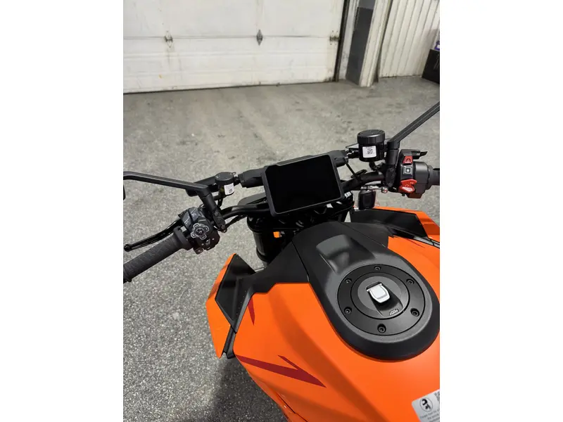 2026 KTM 1390 R EVO thumbnail 10