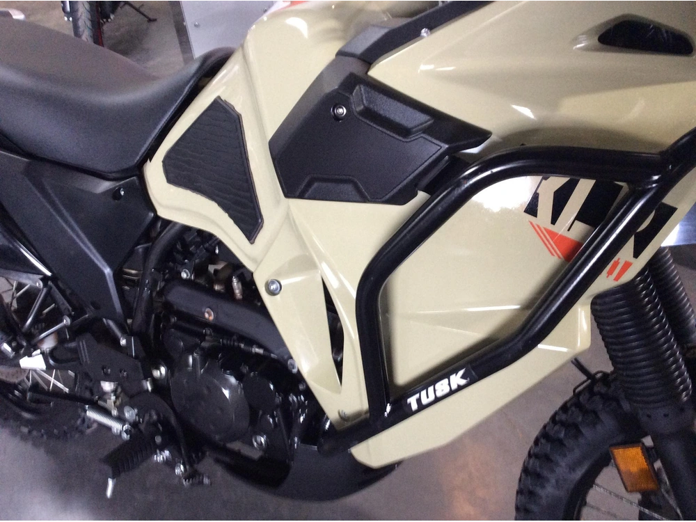 2022 Kawasaki Klr650 alt