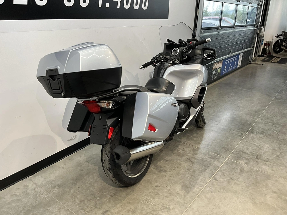 Triumph Trophy Se 2013 alt