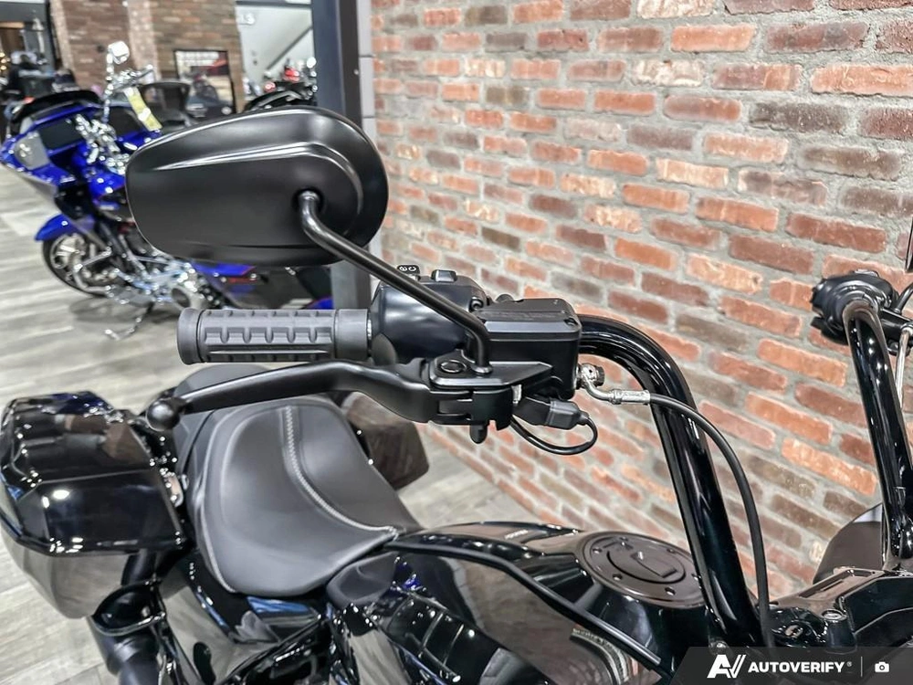 2026 Harley-davidson Road Glide alt