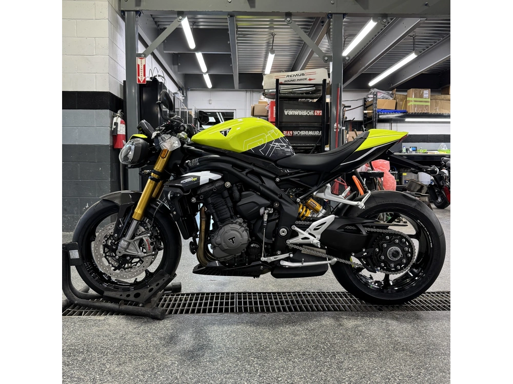 2026 Triumph Speed Triple 1200 Rx alt