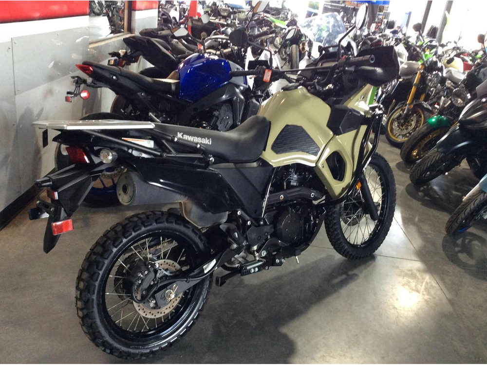 2022 Kawasaki Klr650 alt
