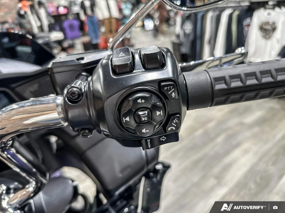 2026 Harley-davidson Road Glide alt