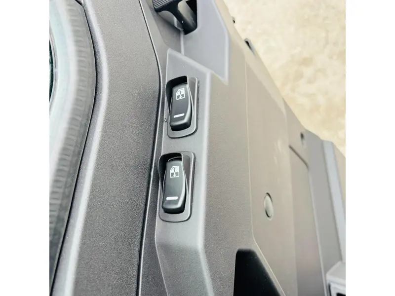 2027 Polaris RANGER XP 1000 CAB R27RRM99A4 thumbnail 10