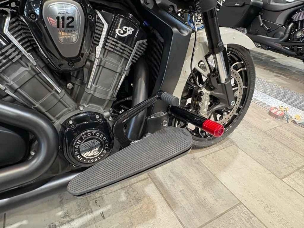 Indian Motorcycle Chieftain Powerplus Dark Horse + 112 & Audio Package 2026 alt