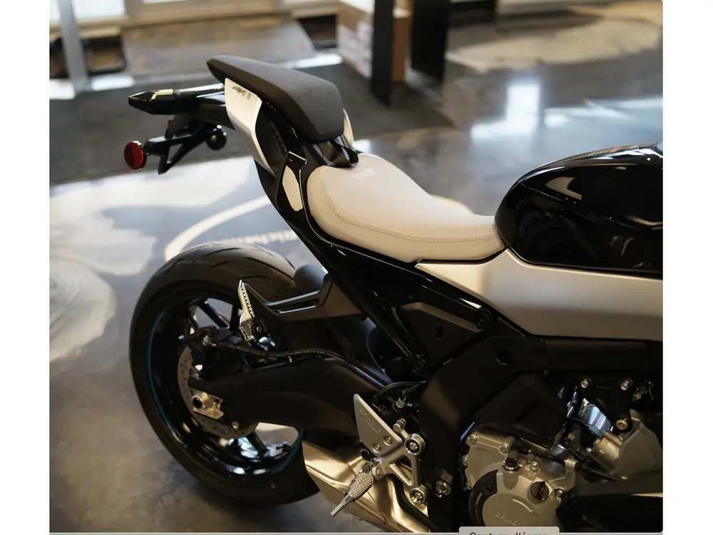 Cfmoto 675 Ss Noir 2026 alt