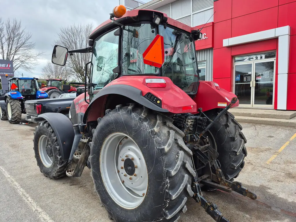 Case IH Farmall 115U 2017