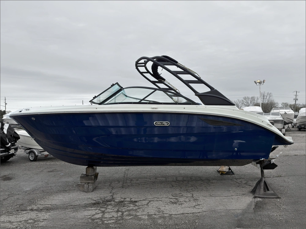 2026 Sea Ray Sdx230 alt