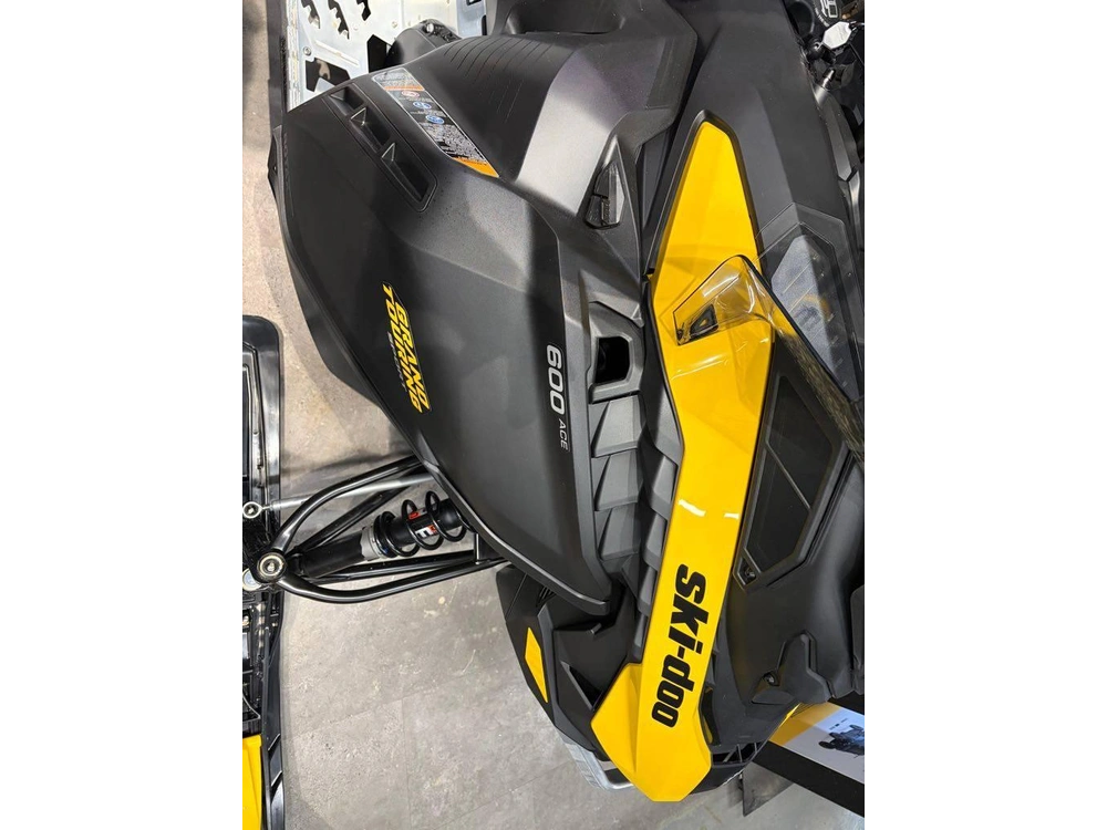 2026 Ski-doo Grand Touring Sport 600 Ace With Silent Track Ii 1.25" Track alt