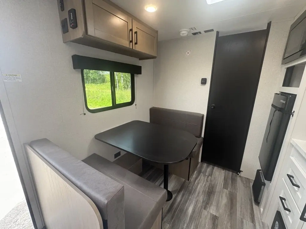2027 Jayco Jay Flight Slx - Sport Edition 170fq alt