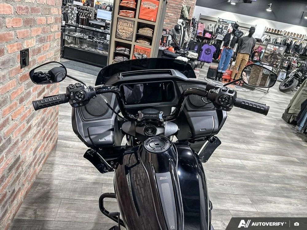 2026 Harley-davidson Road Glide alt