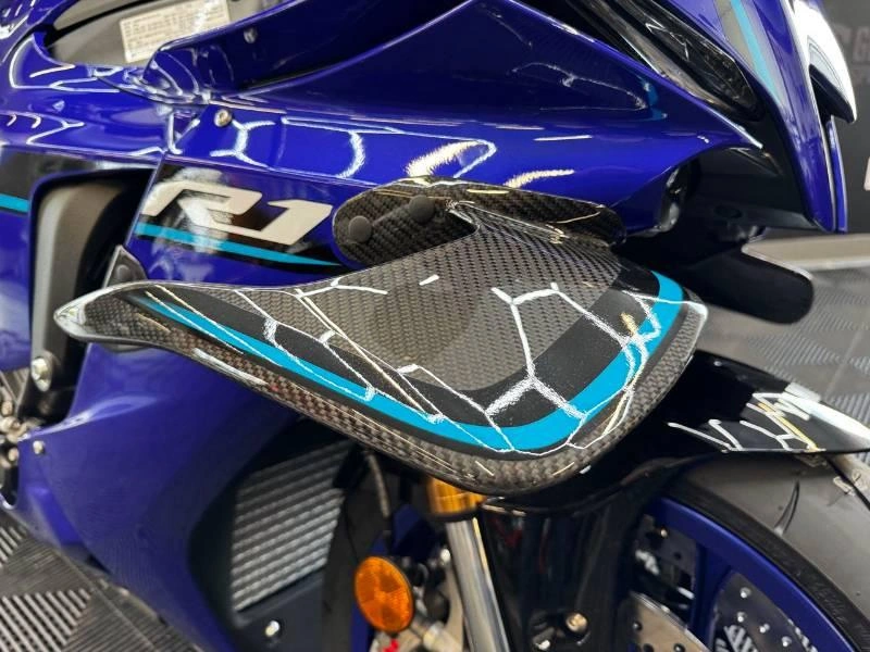 2026 Yamaha Yzf-r1 alt