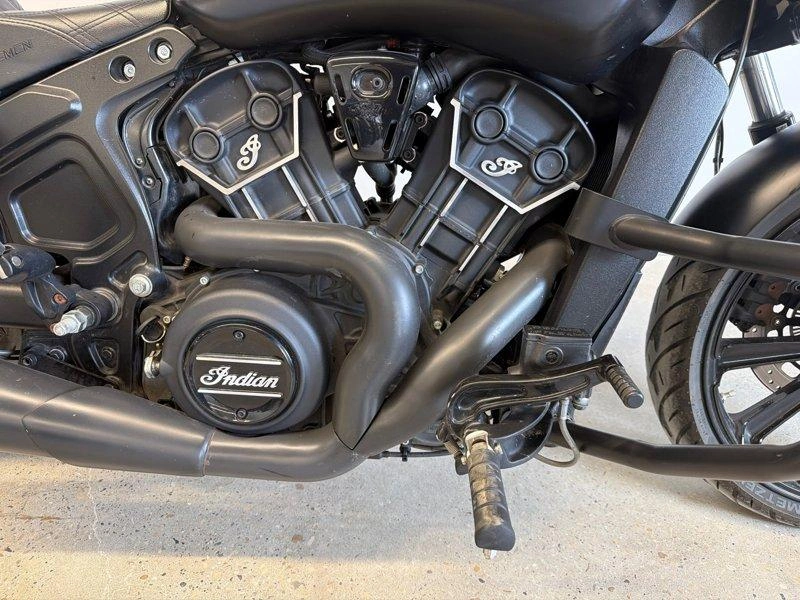 2022 Indian Motorcycle Scout Rogue Abs alt
