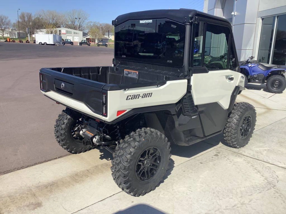 2026 Can-am Defender Limited Hd11 alt