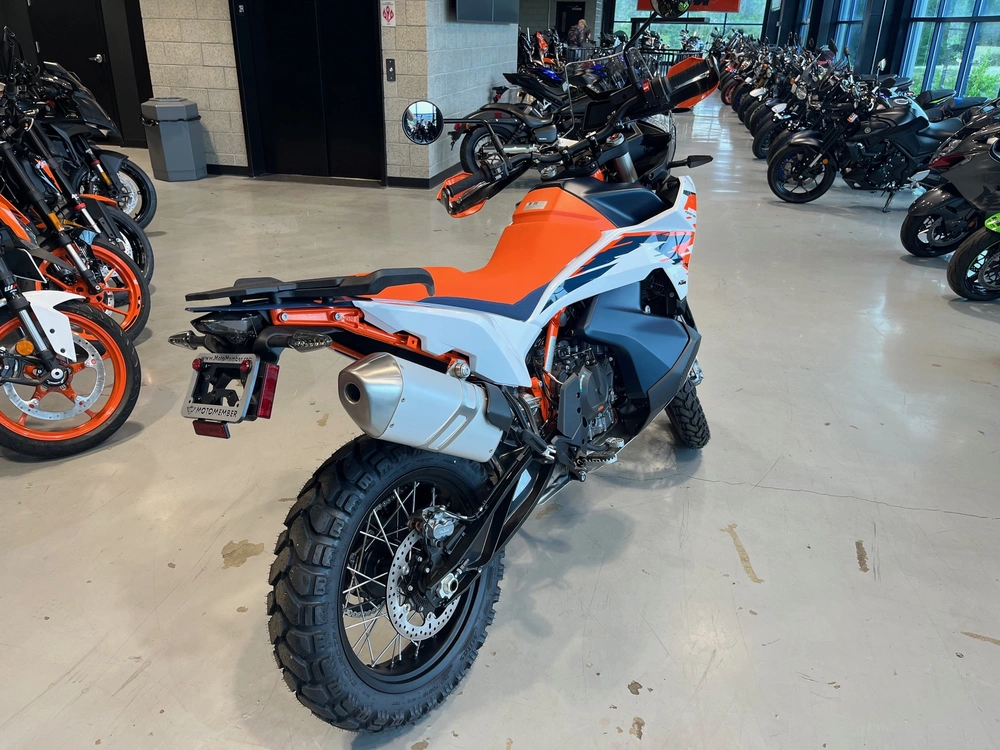 2026 Ktm 890 Adventure R alt