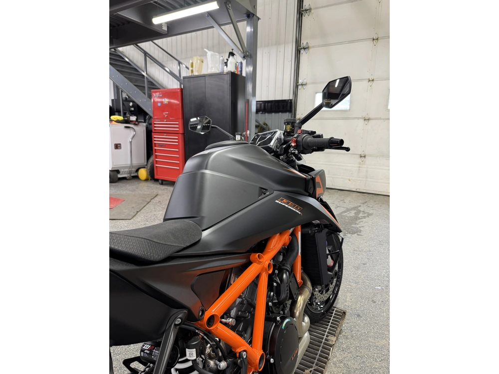 Ktm 1390 R Evo 2026 alt