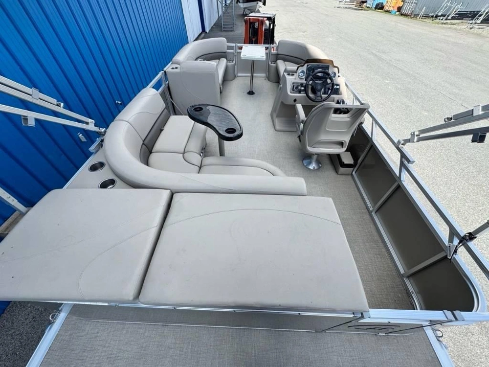 Tahoe Grand Island Gt2185 Cr 2021 alt