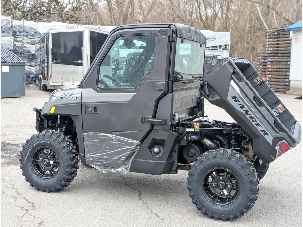 2027 Polaris Ranger Xp 1000 Cab - Avalanche Gray 🎯 Utv Cabine 1000cc Travail 4 Saisons Chauffé Prix Abordable Defender Ranger Qualité 🟢 alt