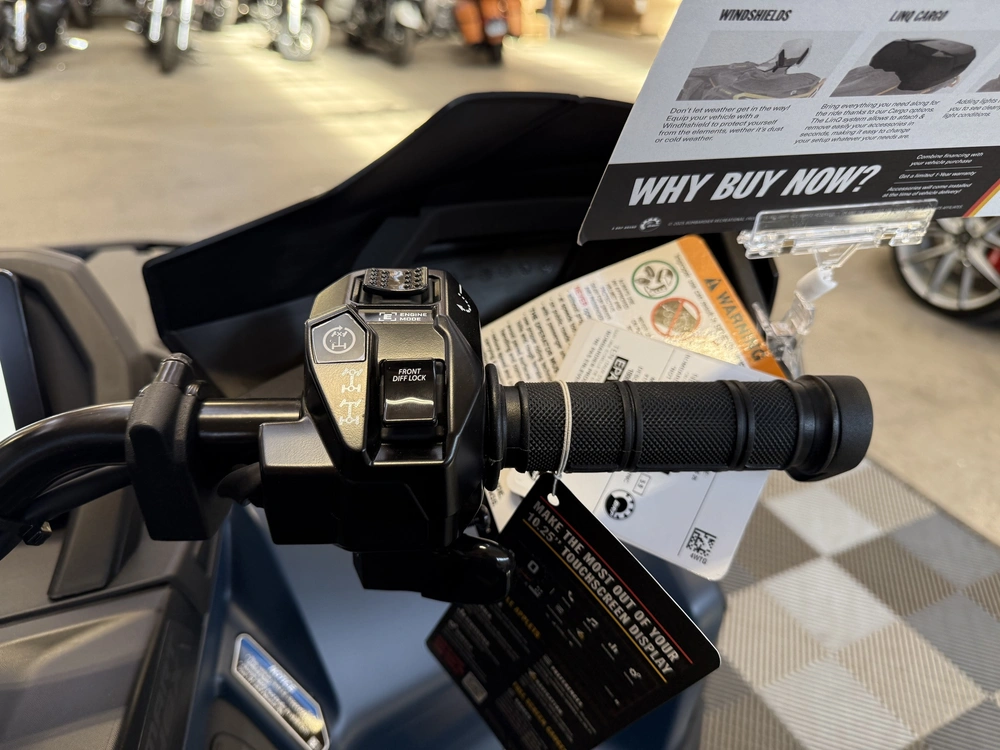 2026 Can-am Outlander Max Limited 1000r W/ 10.25in Display & Smart-shox alt