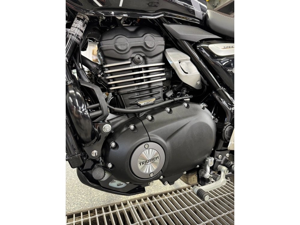 Triumph Speed 400 2026 alt