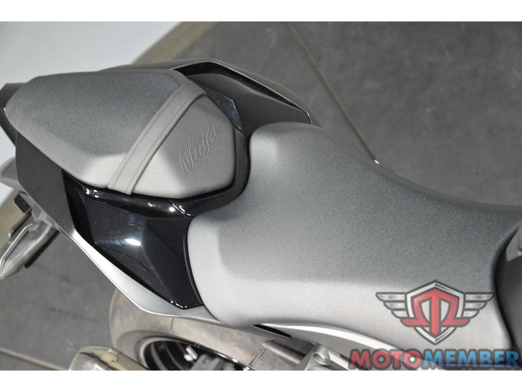 2025 Kawasaki Ninja ZX-10R Base for Sale