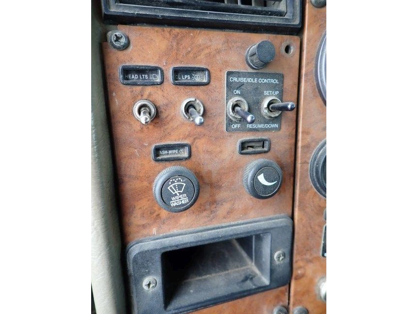 Peterbilt 340 2009