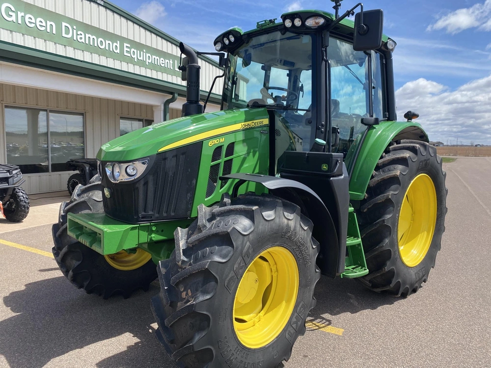 John Deere 6110m 2023 alt