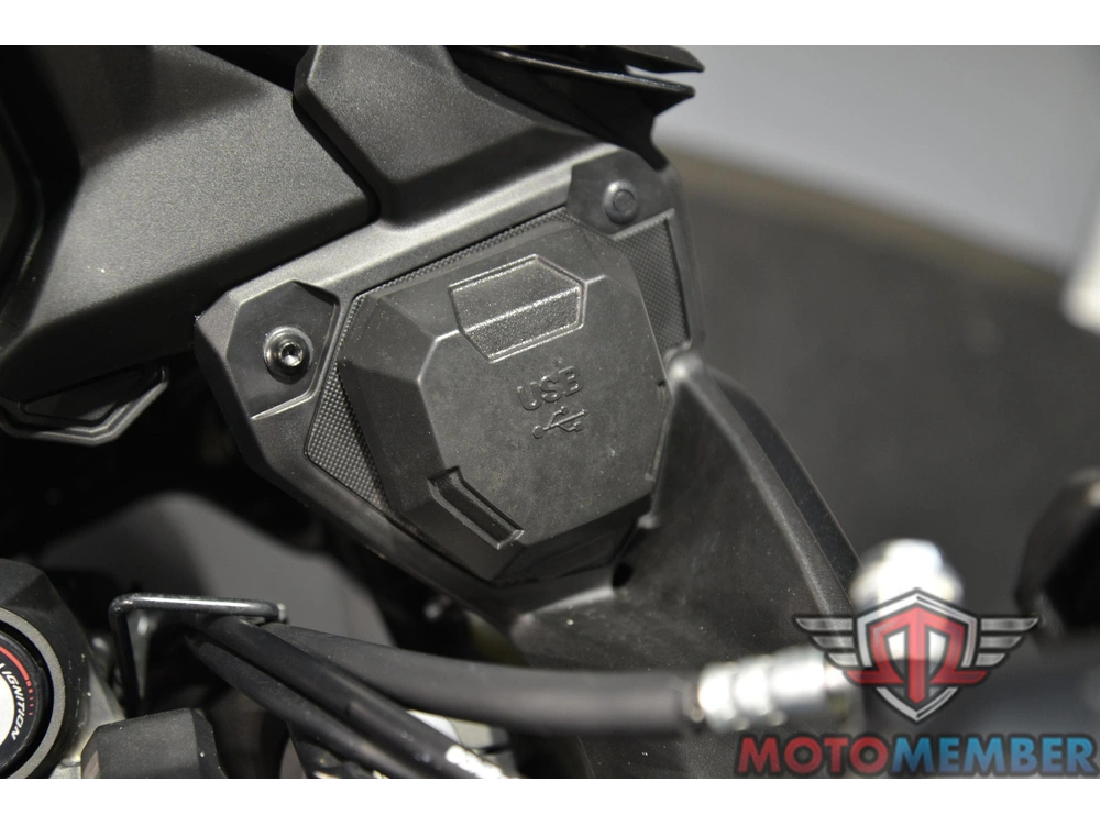 2023 Kawasaki Versys® 650 Lt alt