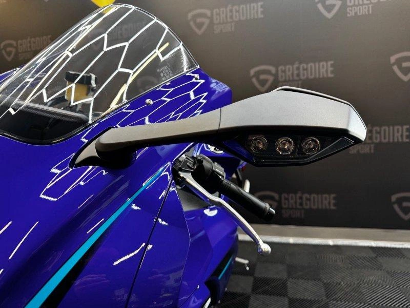 2026 Yamaha Yzf-r1 alt