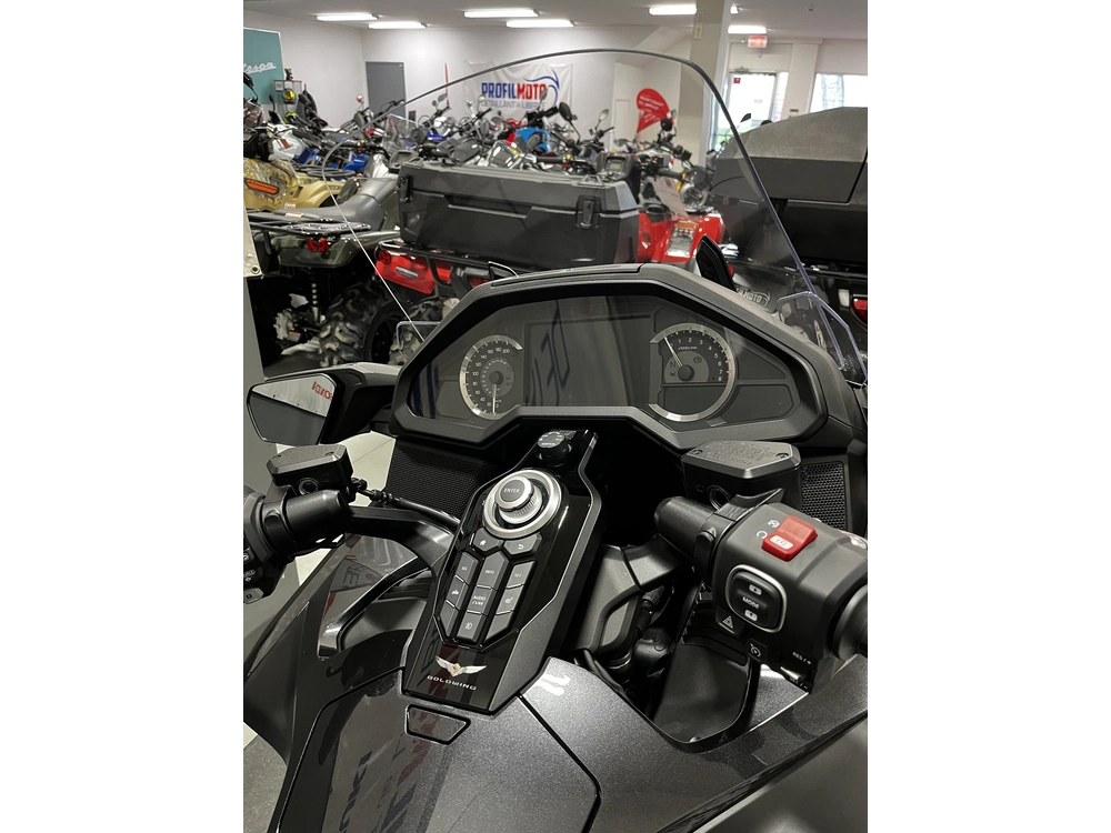 Honda Gold Wing Tour Dct Goldwing Gl1800 2026 alt