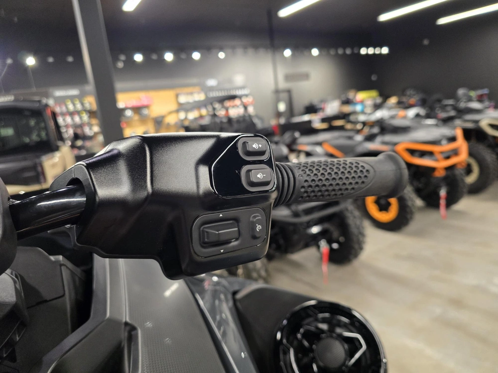 2026 Brp Rxt-x 325 alt