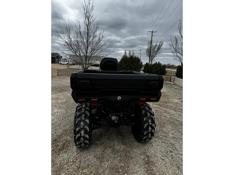 Can-Am OUTLANDER MAX 6X6 DPS 700 2026