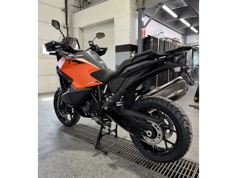 2027 KTM 1390 SUPER ADV S