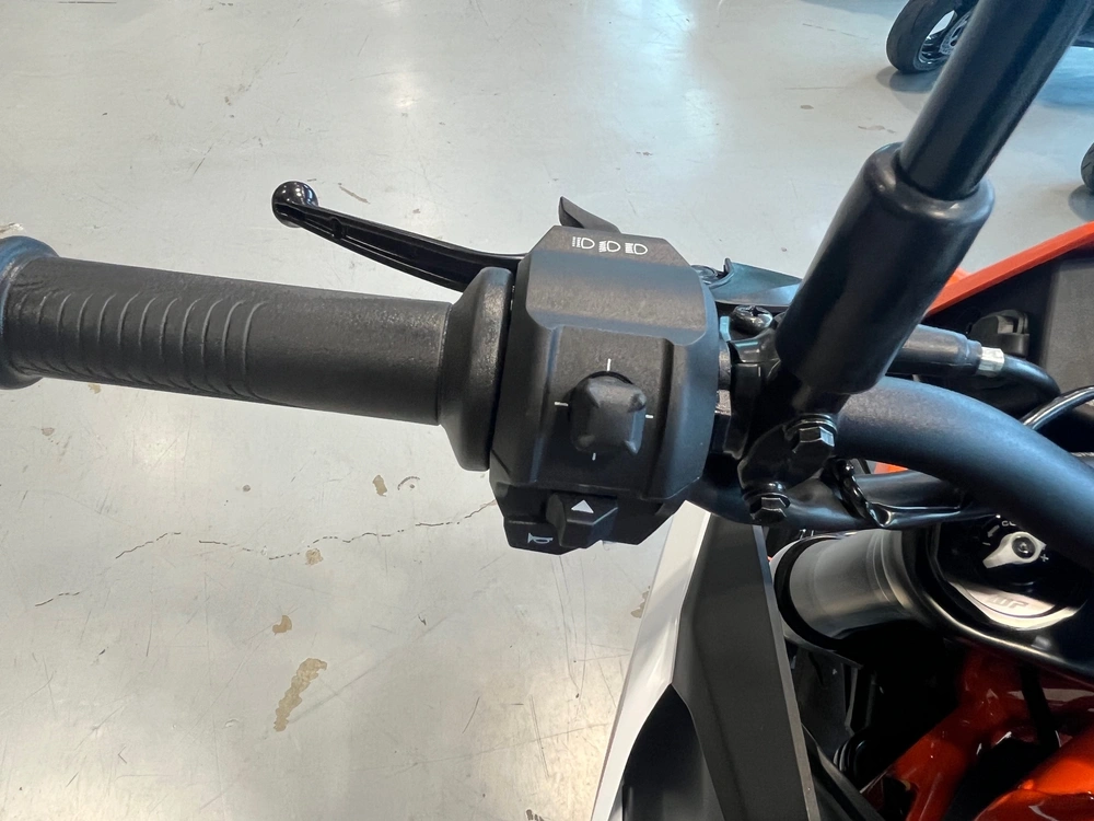 2026 Ktm 390 Smc R alt