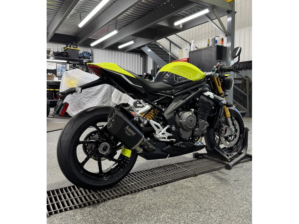 2026 Triumph Speed Triple 1200 Rx alt