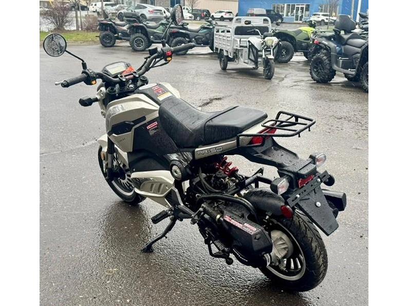 Scootterre Ar-50 2023 alt