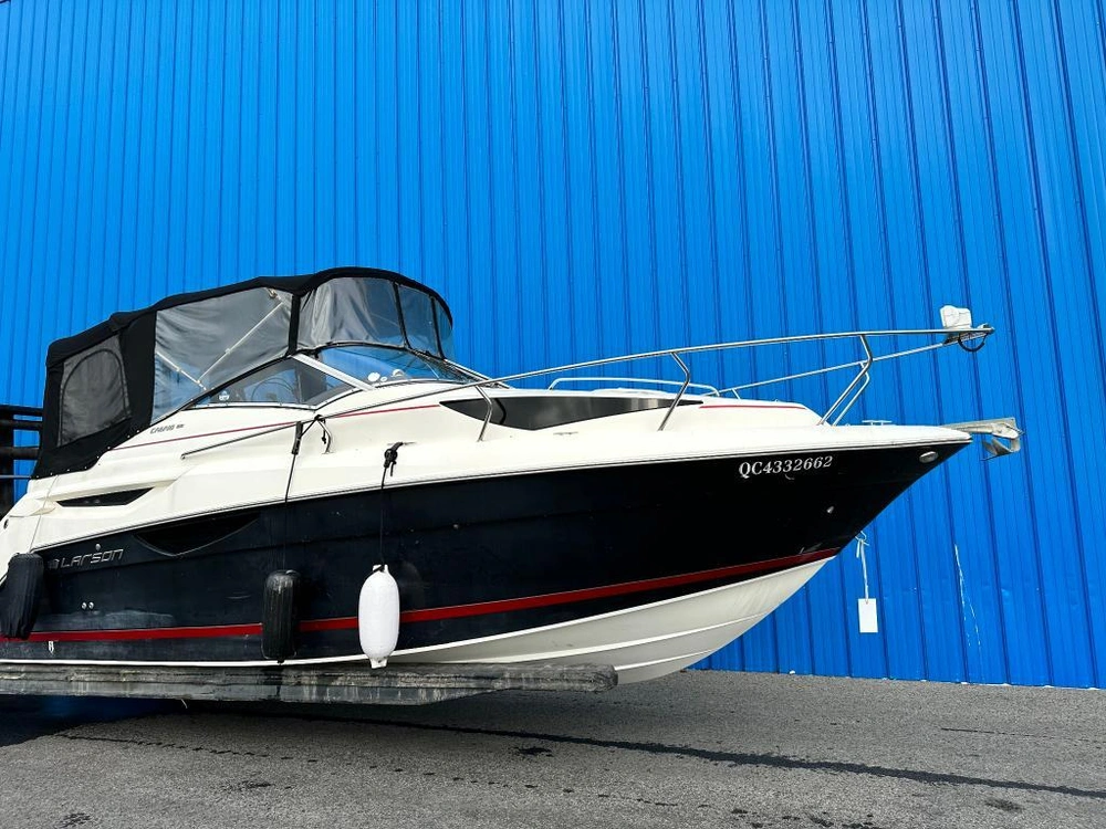 Larson Cabrio 265 2013 alt