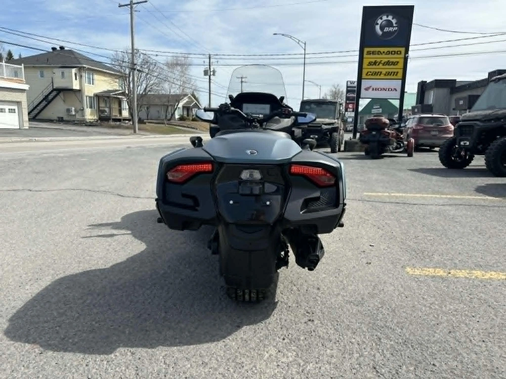 Can-am Rt 1330 2025 alt