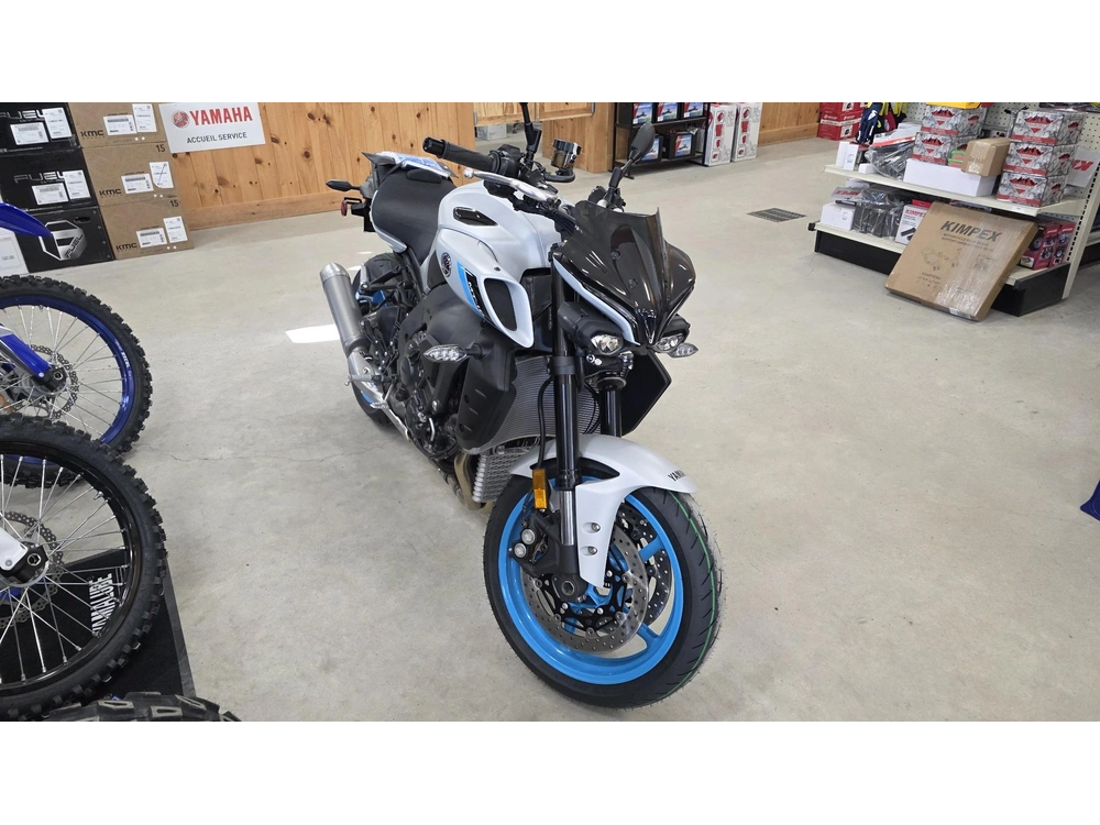 2026 Yamaha Mt-10 alt