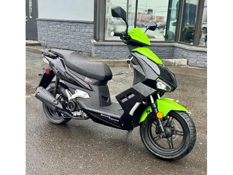 2023 Scootterre Rebel 50 thumbnail 2