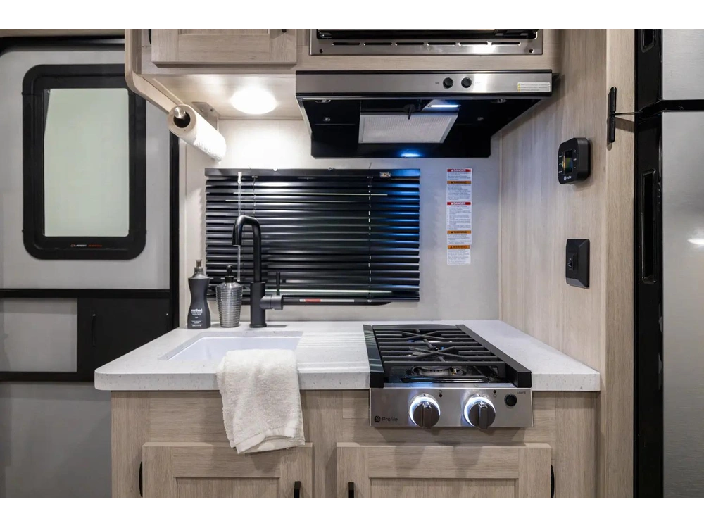 2025 Forest River Aurora 16bhx alt