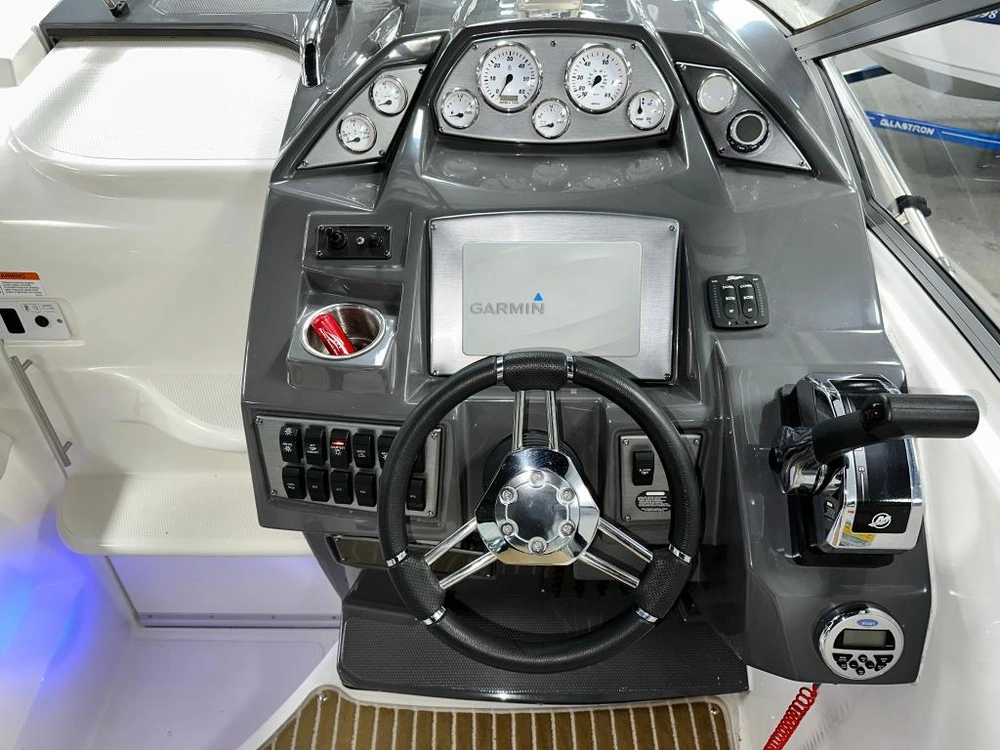 Larson Cabrio 265 2013 alt