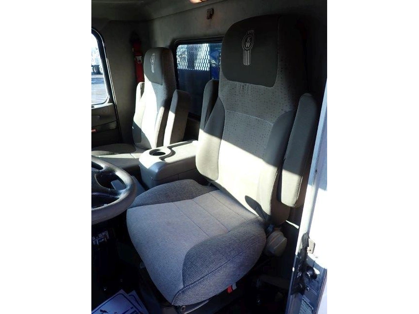 2010 Kenworth T370